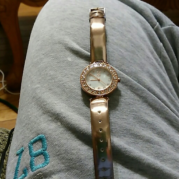 Watch - Picture 3 of 4